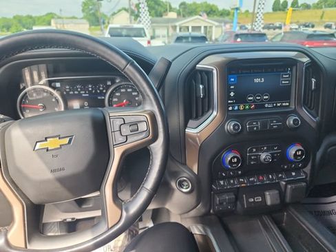 Used 2022 Chevrolet Silverado 2500 High Country AWD/4WD image 12