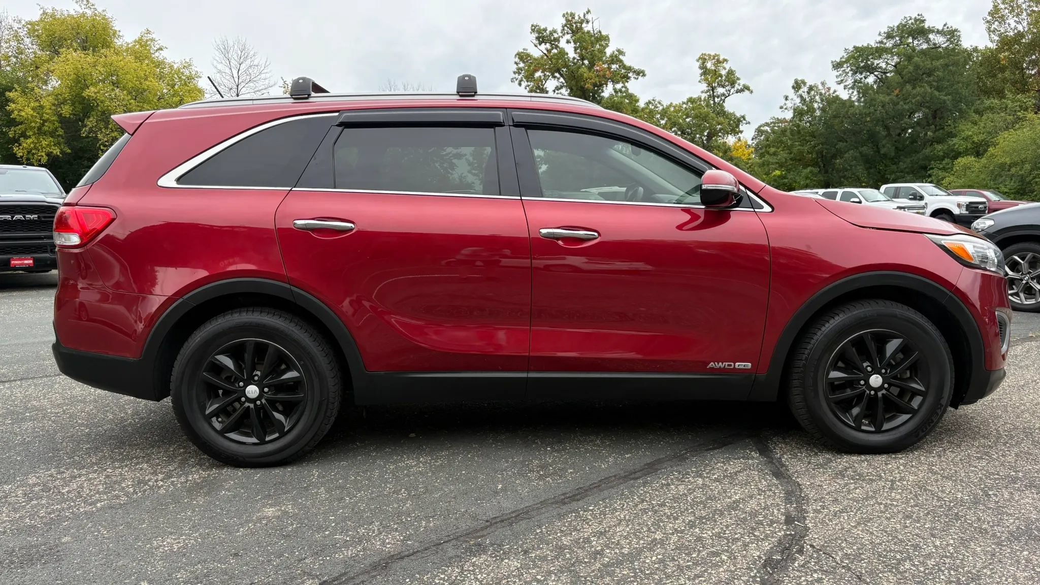 Used 2017 Kia Sorento AWD image 12