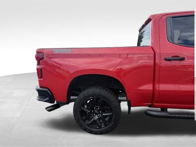 Used 2022 Chevrolet Silverado 1500 LT Trail Boss w/ Protection Package AWD/4WD image 4