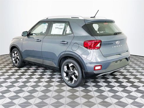 New 2026 Hyundai Venue SEL FWD image 4