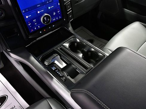 Used 2025 Ford F150 Lightning Flash image 29