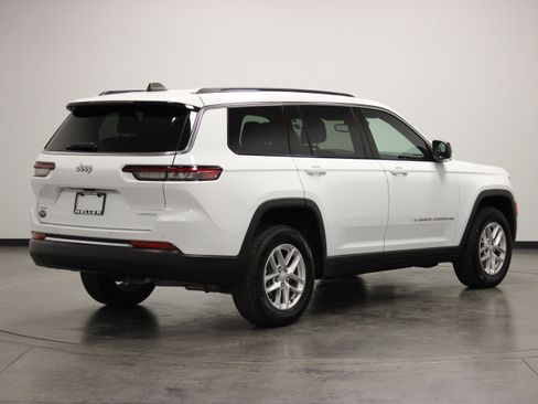 Used 2024 Jeep Grand Cherokee L Laredo AWD/4WD image 8