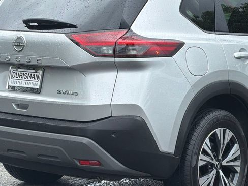 Used 2023 Nissan Rogue SV AWD/4WD image 7