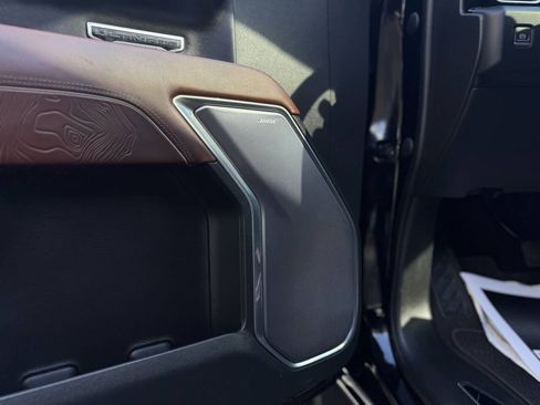 Used 2023 GMC Sierra 1500 Denali Ultimate image 21