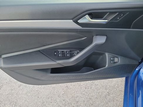 Used 2023 Volkswagen Jetta Sport image 13