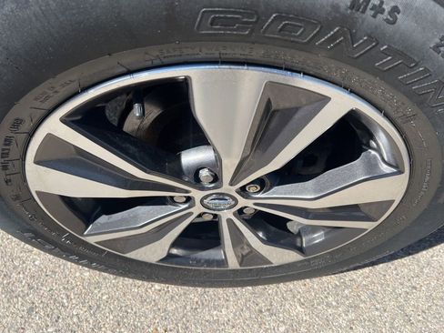 Used 2019 Nissan Murano S image 39