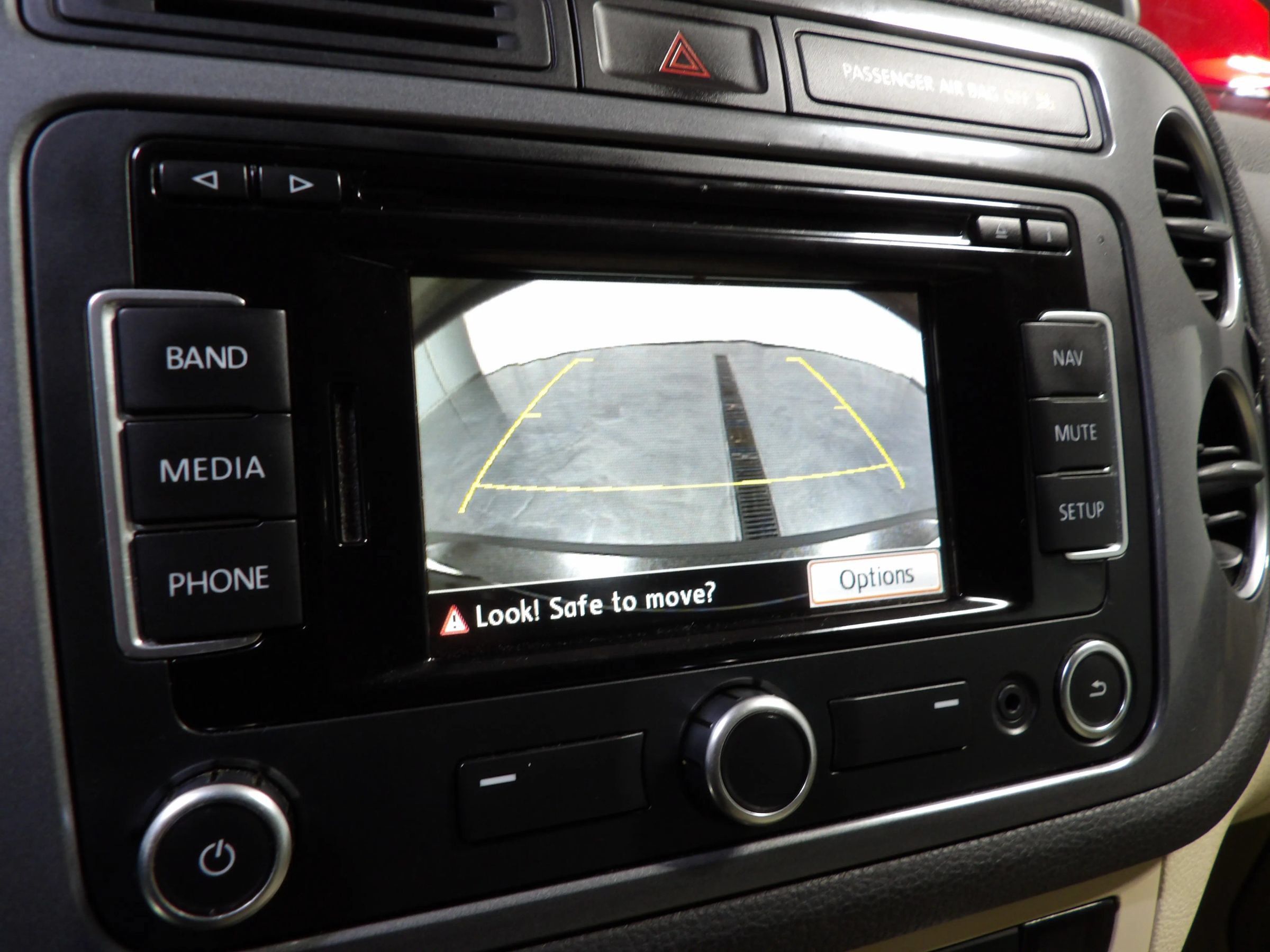 Used 2015 Volkswagen Tiguan SEL AWD/4WD image 15