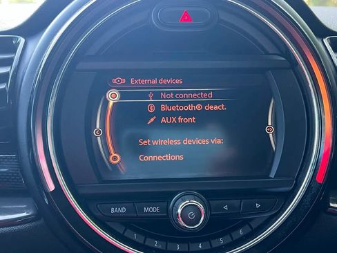 Used 2017 MINI Cooper Clubman S image 25