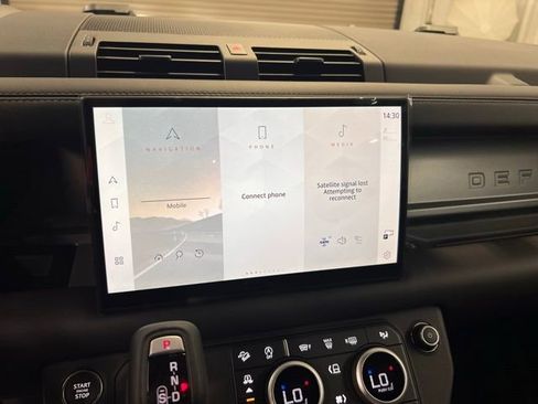 New 2025 Land Rover Defender 110 V8 image 27