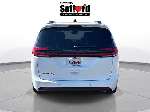 New 2026 Chrysler Pacifica Select w/ S Appearance Package FWD image 7