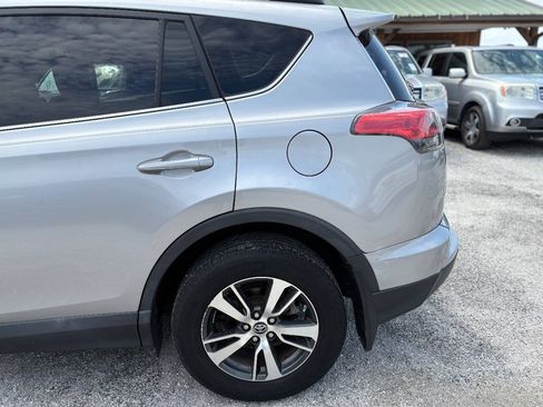 Used 2016 Toyota RAV4 XLE AWD/4WD image 28