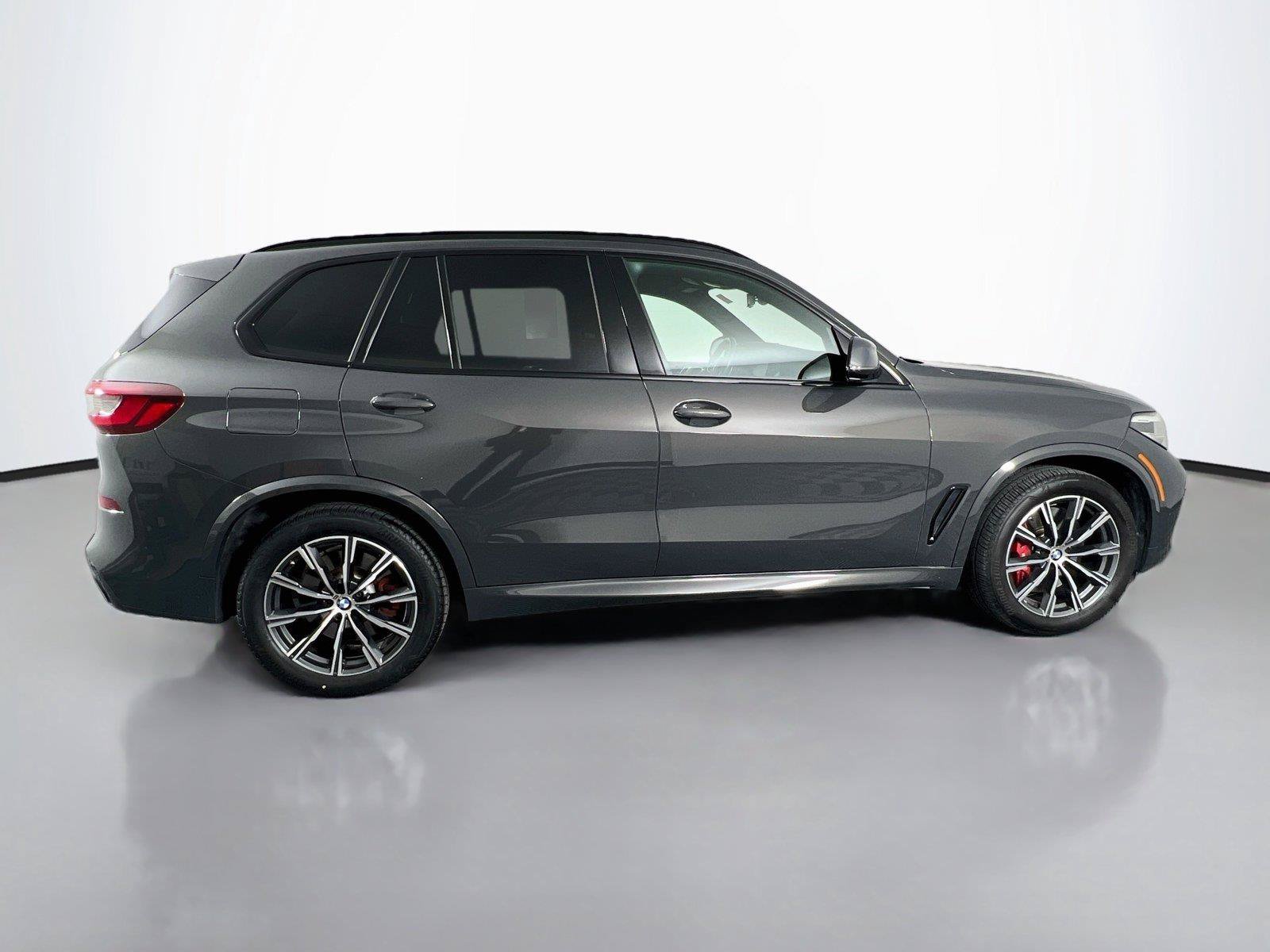 Used 2023 BMW X5 M50i w/ Climate Comfort Package AWD/4WD image 7