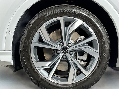 Used 2024 Audi Q4 e-tron Premium Plus w/ Premium Plus AWD/4WD image 11