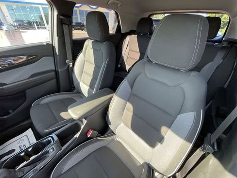 Used 2024 Chevrolet TrailBlazer LT w/ Driver Confidence Package AWD/4WD image 11