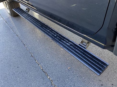 Used 2024 GMC Sierra 2500 AT4X image 45