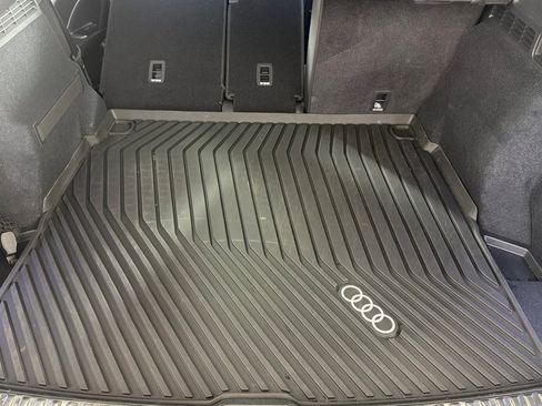 Used 2025 Audi Q5 Premium Plus w/ Premium Plus AWD/4WD image 14