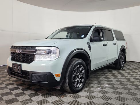 Certified 2023 Ford Maverick XLT w/ Equipment Group 300A Standard image 3