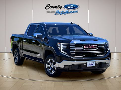 Used 2024 GMC Sierra 1500 SLT AWD/4WD image 1