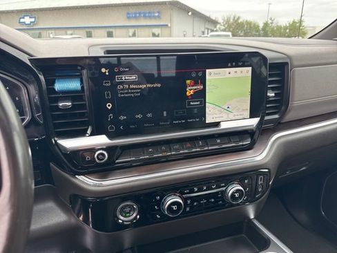 Used 2023 GMC Sierra 1500 SLT w/ SLT Premium Package AWD/4WD image 18
