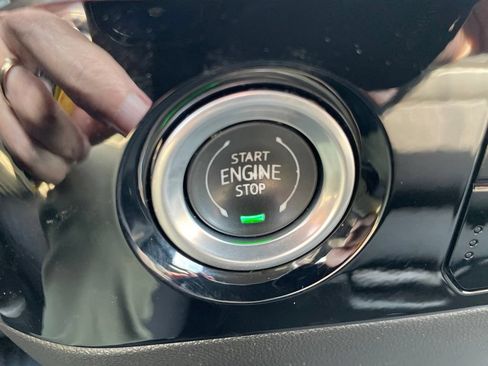 Used 2023 Chevrolet Silverado 1500 LT AWD/4WD image 19