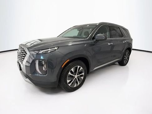 Used 2022 Hyundai Palisade SEL FWD image 3