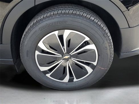 New 2025 Chevrolet Blazer EV LT image 11