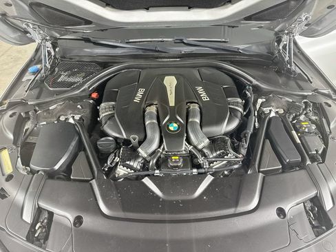 Used 2018 BMW 750i xDrive AWD/4WD image 33