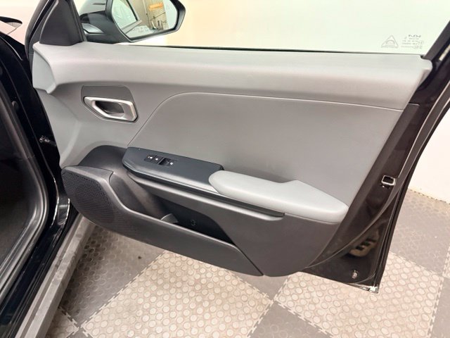 Used 2025 Kia K4 FWD image 38