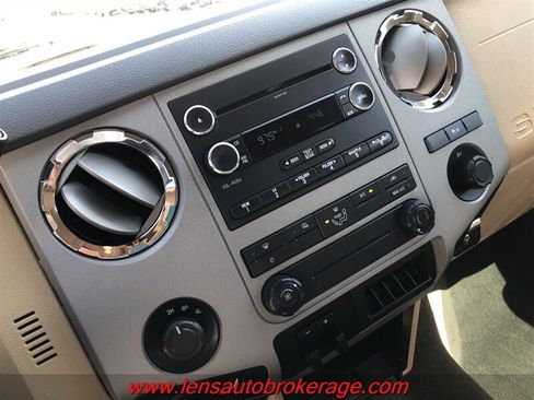 Used 2015 Ford F250 XLT w/ XLT Value Package AWD/4WD image 14