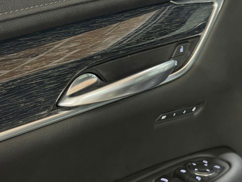 Used 2020 Cadillac XT5 Premium Luxury AWD/4WD image 21