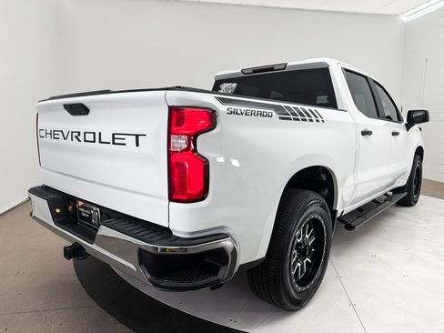 Used 2021 Chevrolet Silverado 1500 Custom w/ Safety Confidence Package RWD image 11