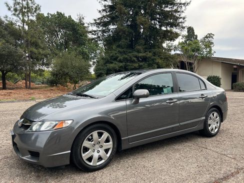 Used 2010 Honda Civic LX image 4