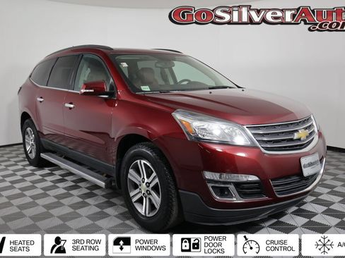 Used 2015 Chevrolet Traverse LT FWD image 1