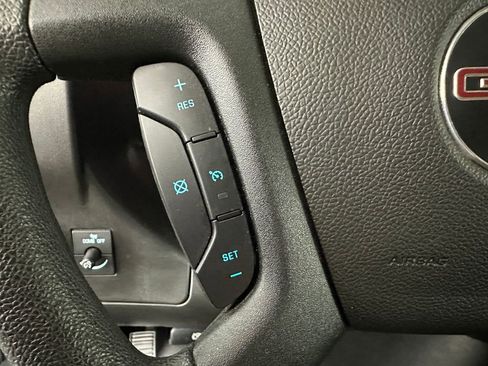 Used 2024 GMC Savana 2500 w/ Driver Convenience Package RWD image 18