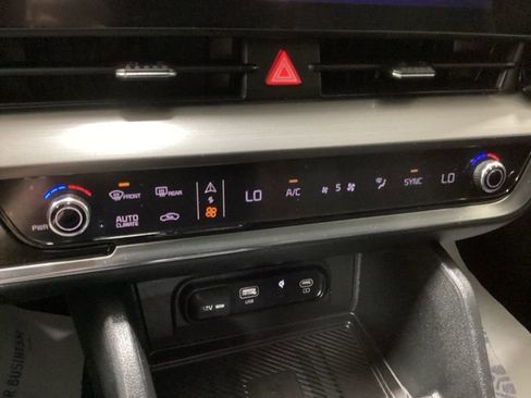 Certified 2023 Kia Sportage EX image 28