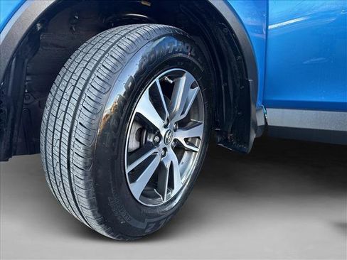 Used 2016 Toyota RAV4 XLE image 25