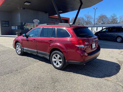 Used 2013 Subaru Outback 2.5i Premium image 2