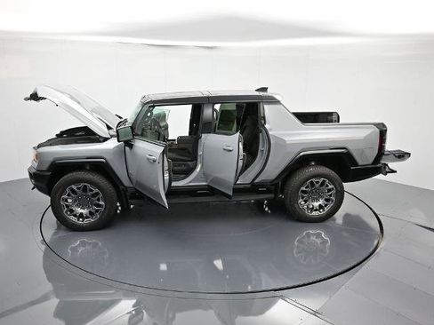 New 2025 GMC Hummer EV 3X image 45