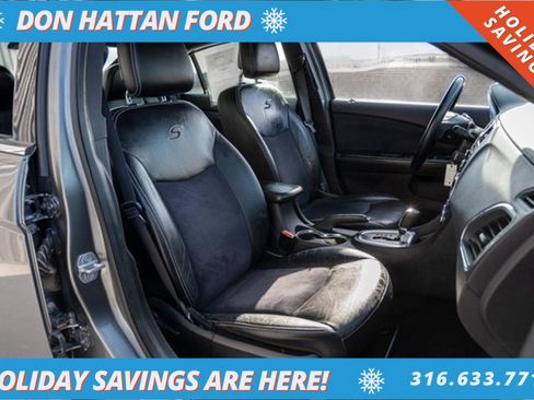 Used 2013 Chrysler 200 Limited image 24