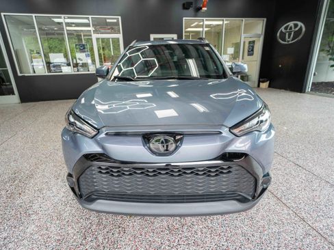 Used 2024 Toyota Corolla Cross AWD Hybrid image 6