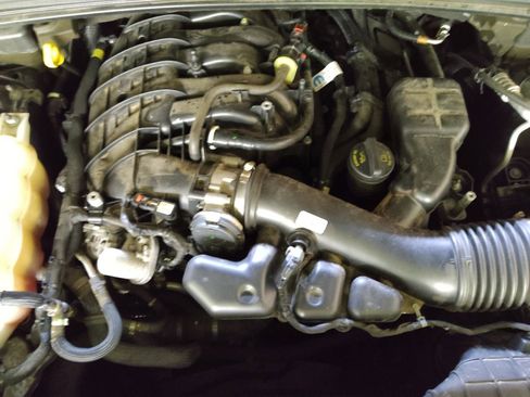 Used 2021 Jeep Grand Cherokee L Laredo w/ Luxury Tech Group I image 30