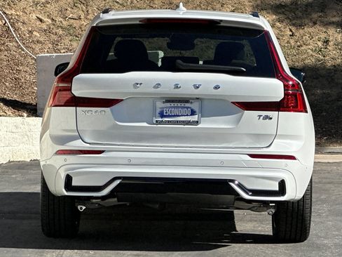 New 2026 Volvo XC60 T8 Plus w/ Climate Package AWD/4WD image 5