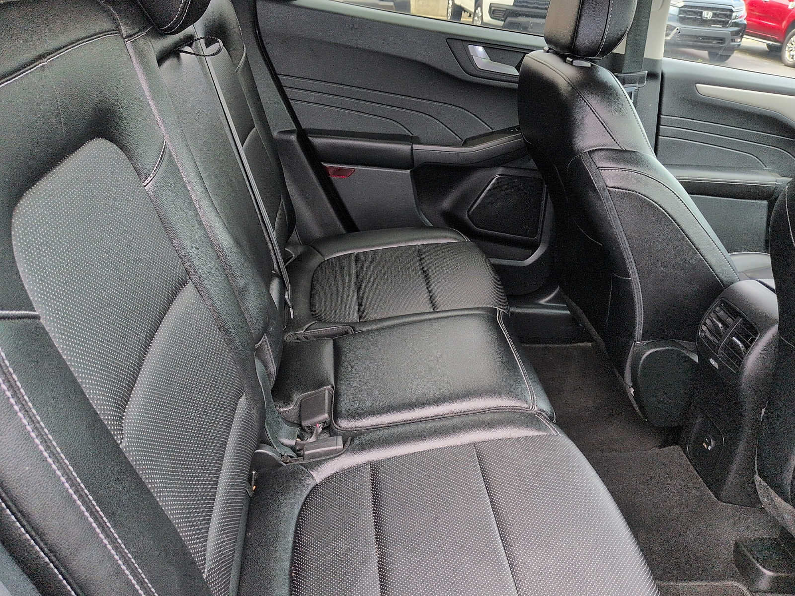 Used 2022 Ford Escape SEL AWD/4WD image 11