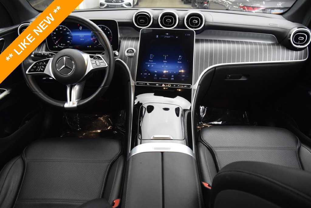 Used 2024 Mercedes-Benz GLC 300 4MATIC image 19