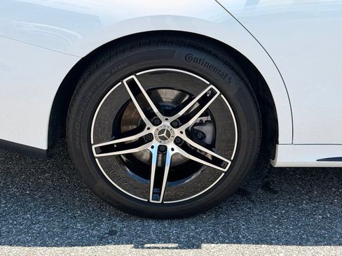 Used 2024 Mercedes-Benz E 350 4MATIC Sedan image 22
