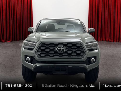 Used 2023 Toyota Tacoma TRD Off-Road AWD/4WD image 2