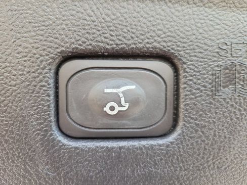 Used 2024 Ford Edge SEL w/ Convenience Package AWD/4WD image 10
