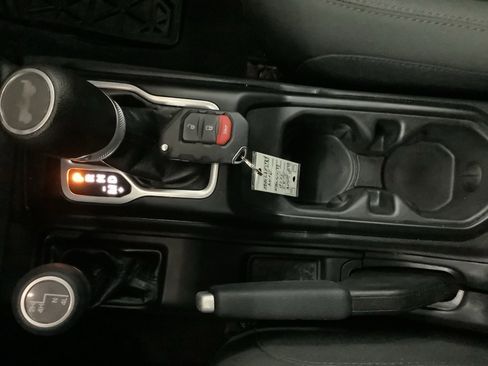 Used 2023 Jeep Wrangler Unlimited Sport AWD/4WD image 22