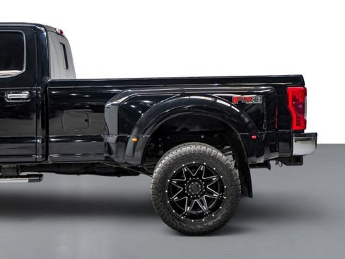 Used 2017 Ford F350 Lariat w/ Lariat Ultimate Package AWD/4WD image 11