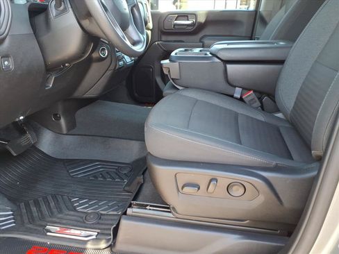 Used 2025 Chevrolet Silverado 2500 Custom w/ Custom Value Package AWD/4WD image 8